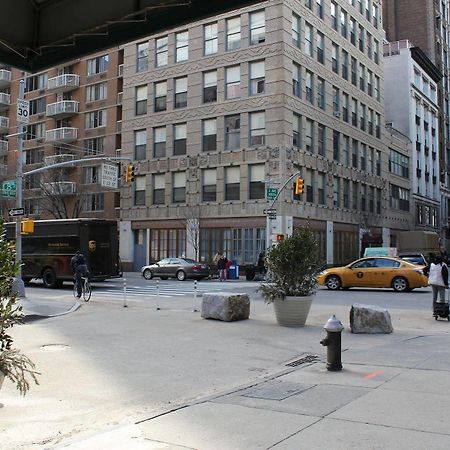 Serene Homes E25 New York Esterno foto