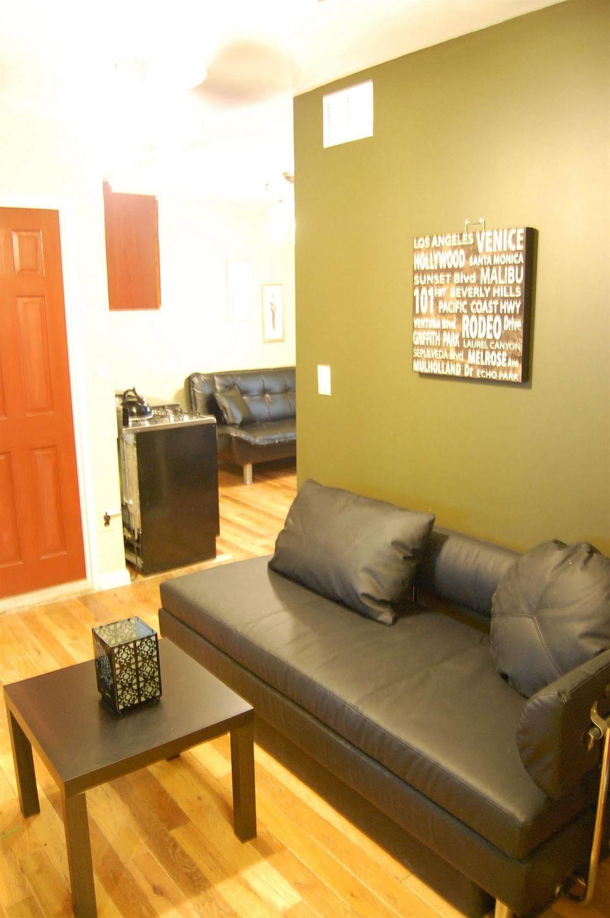 Serene Homes E25 New York Esterno foto